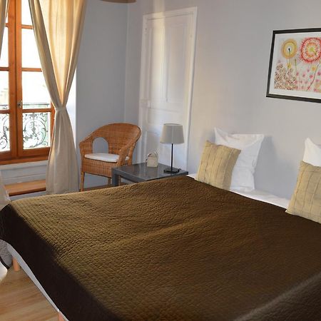 Maison Maxil Hotel Massat Luaran gambar