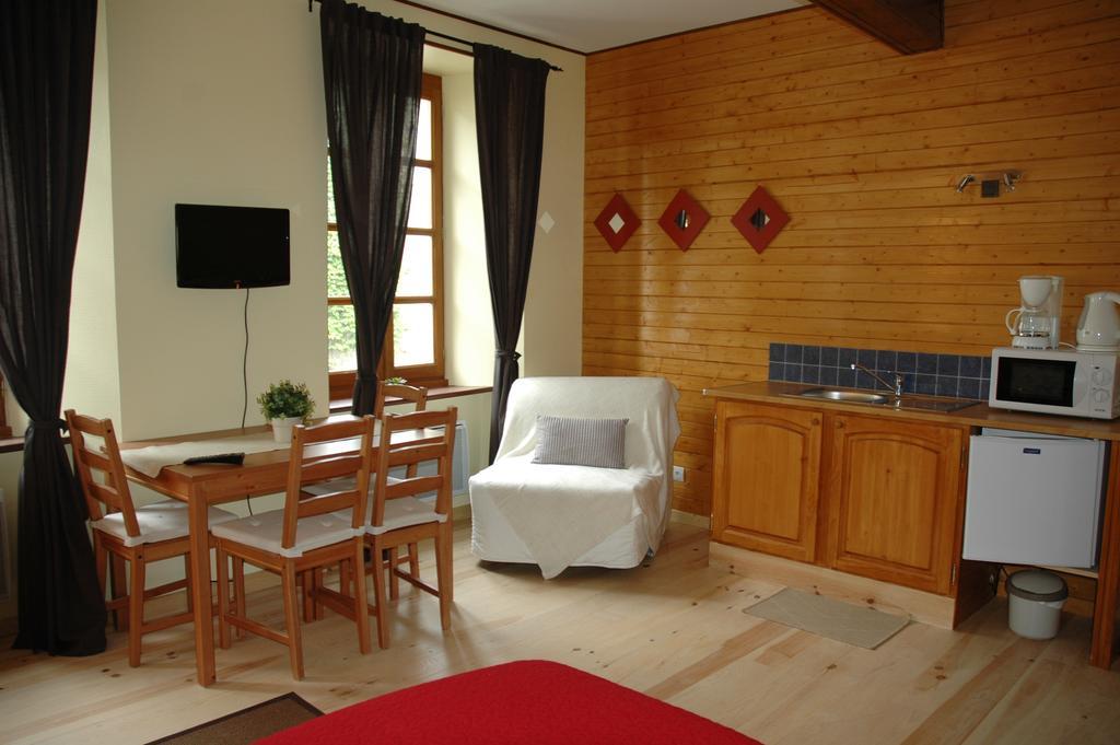 Maison Maxil Hotel Massat Luaran gambar