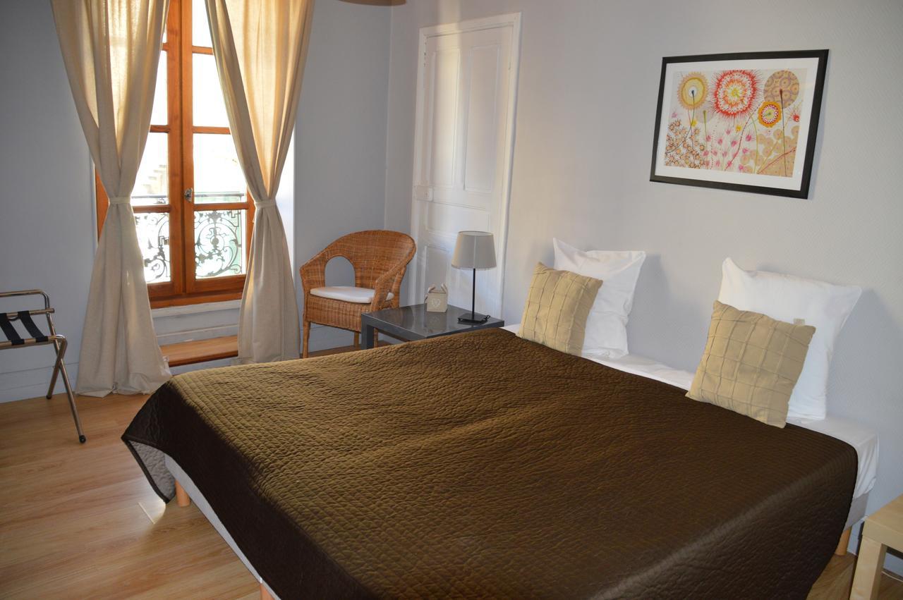 Maison Maxil Hotel Massat Luaran gambar