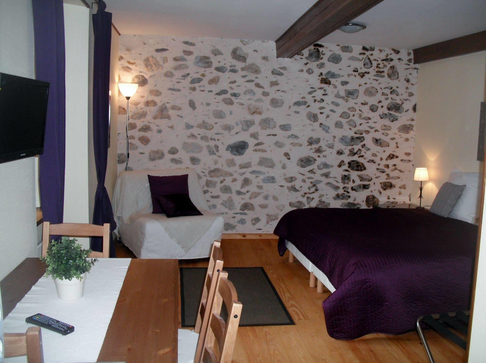 Maison Maxil Hotel Massat Luaran gambar