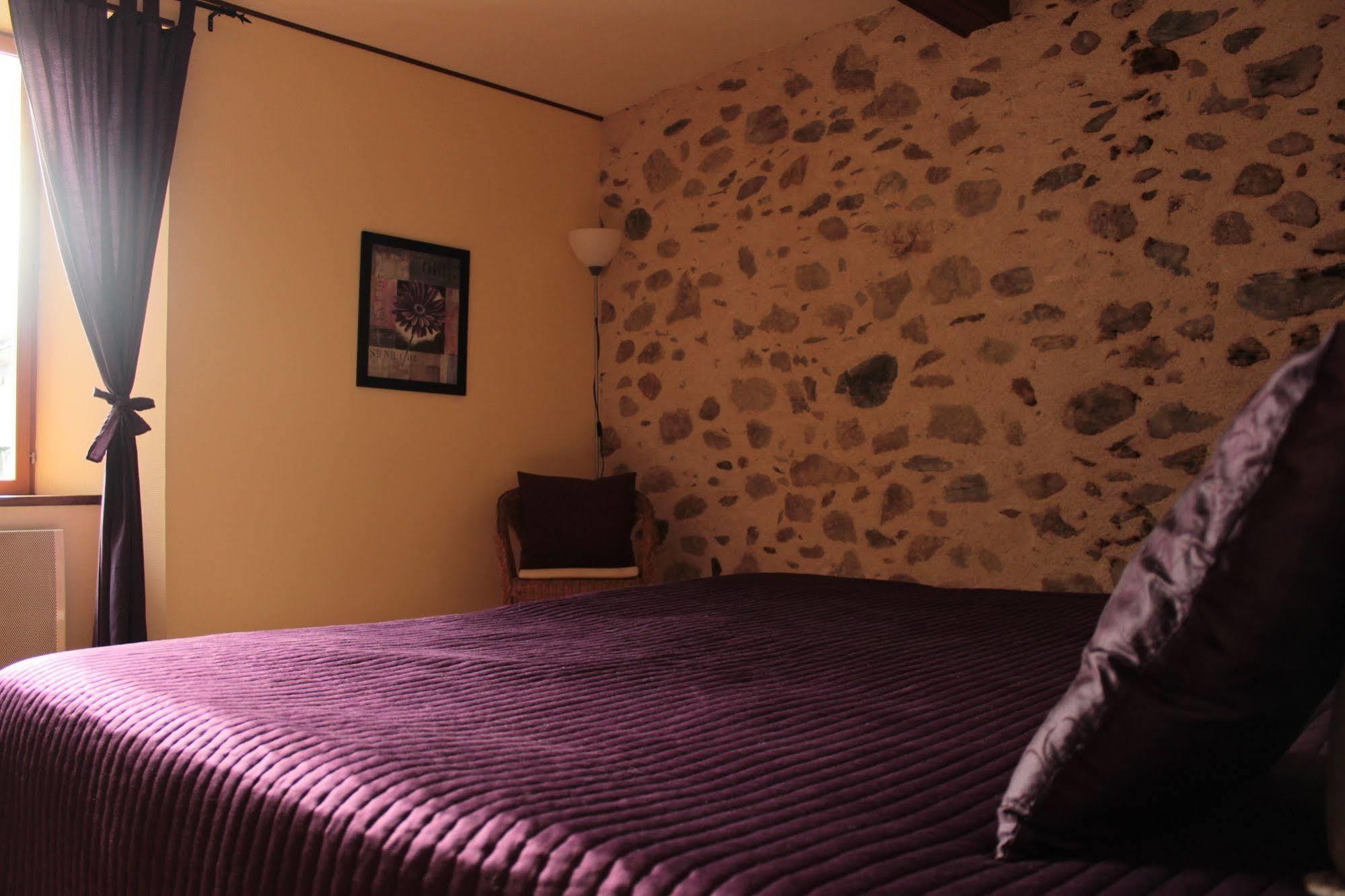 Maison Maxil Hotel Massat Luaran gambar